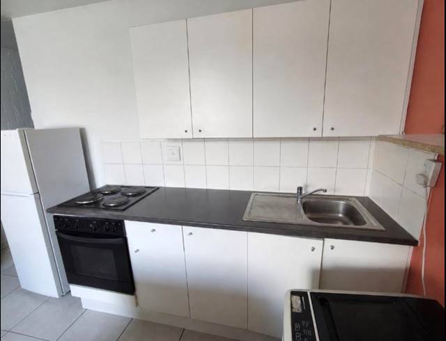 1 BEDROOM PROPERTY TO RENT IN WYNBERG